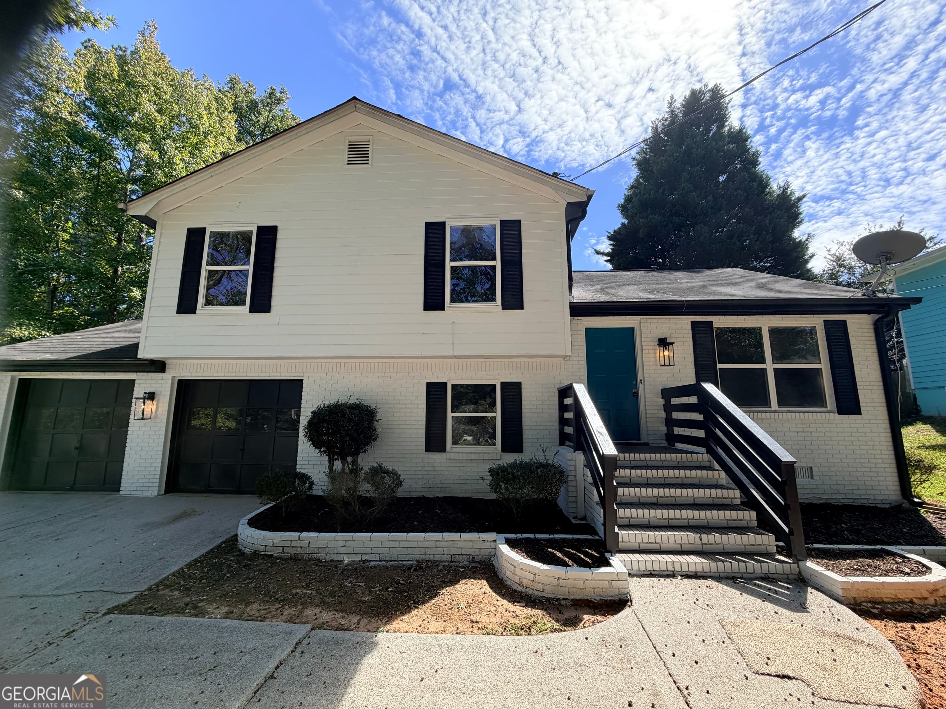 241 Summer Pond Trail — photo 2