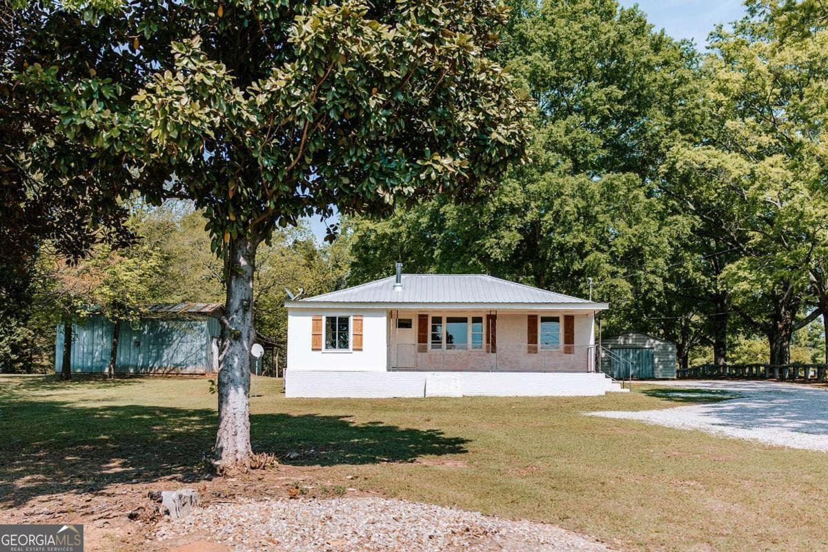 52 Clark Circle — photo 2