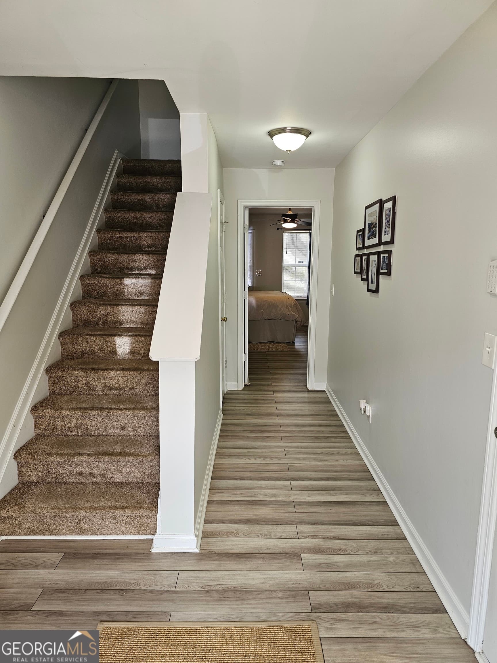 6821 Blackstone Pl 16 — photo 2