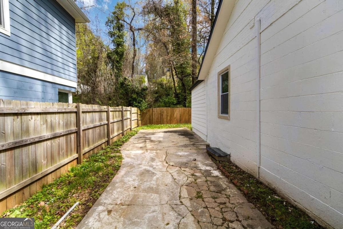 1318 Graymont Sw Dr — photo 25