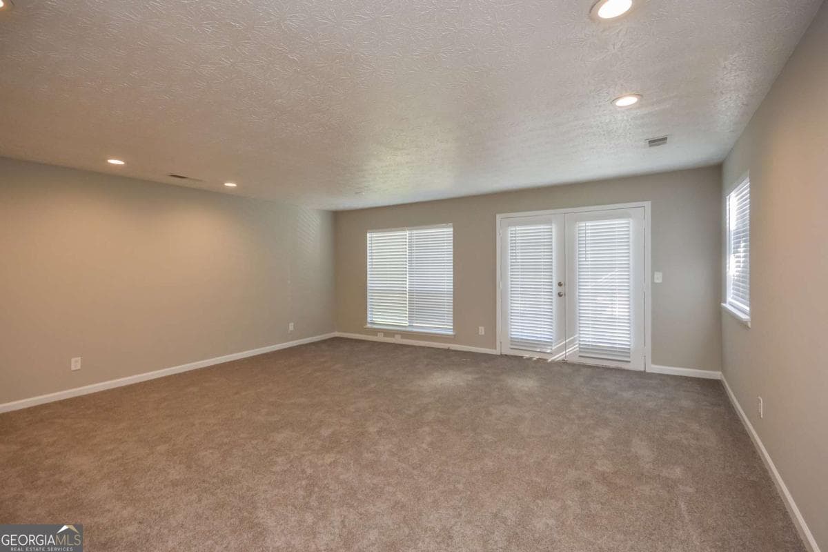 3240 Trotters Walk Circle — photo 15