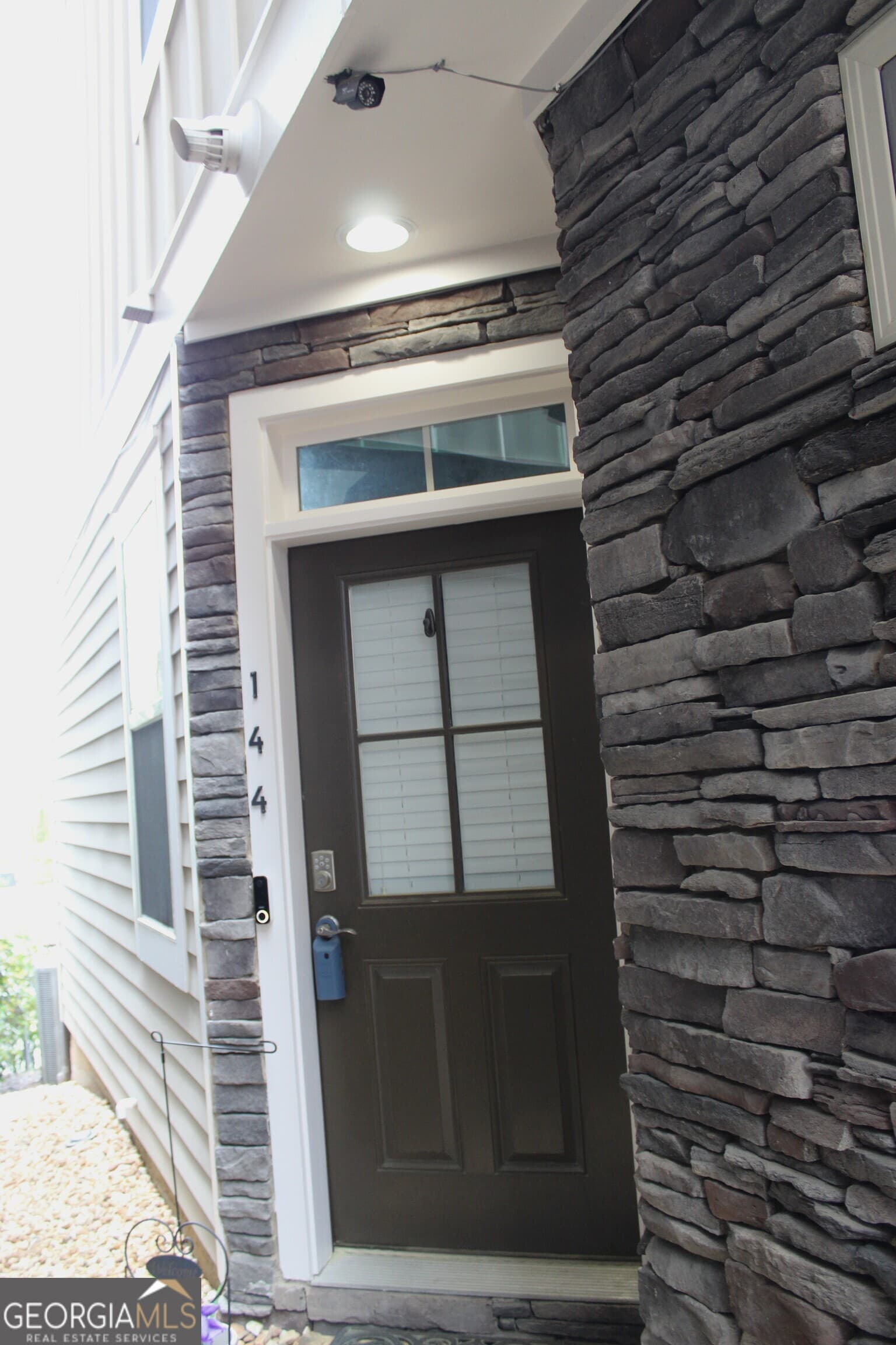 144 Blakemore Se Dr — photo 2