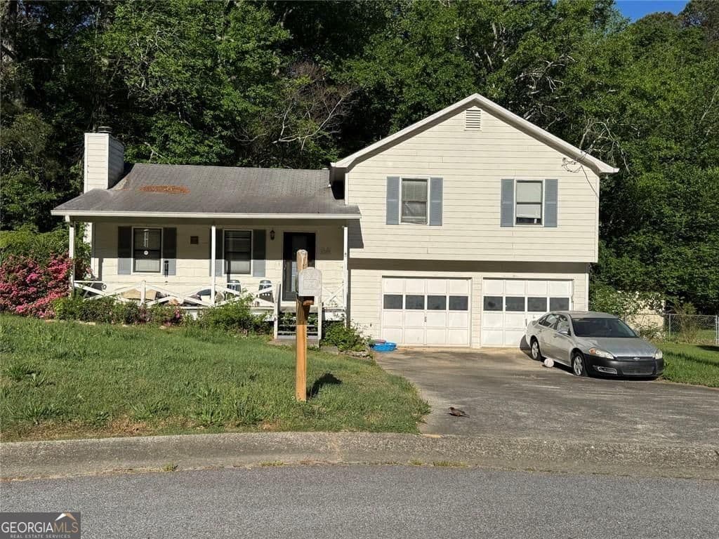 1009 Pinetree Ct — photo 1