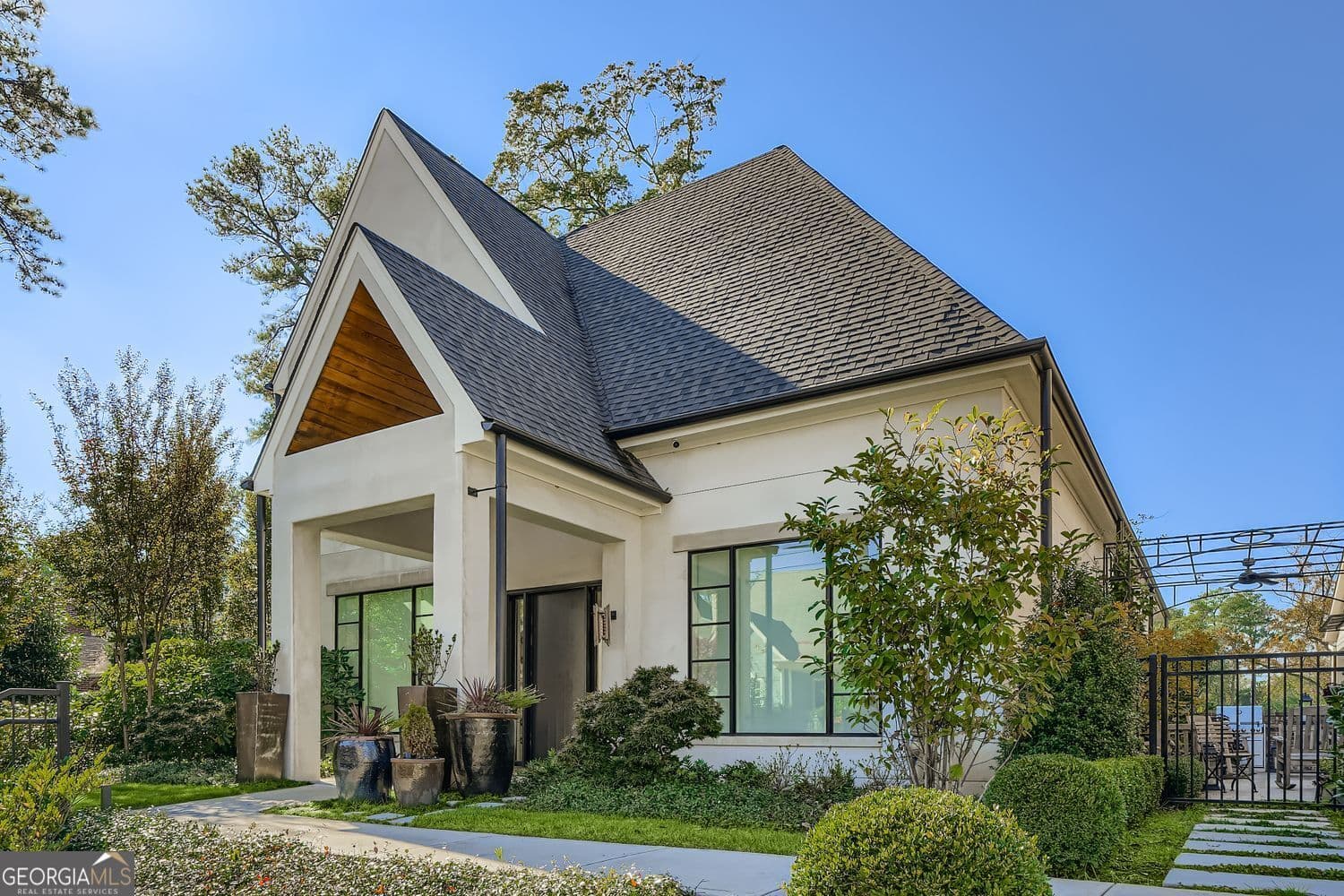 2246 Virginia Ne Pl — photo 2