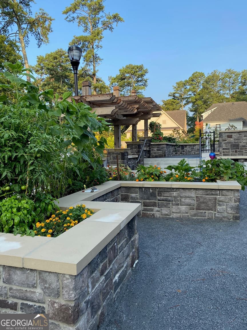 2246 Virginia Ne Pl — photo 54