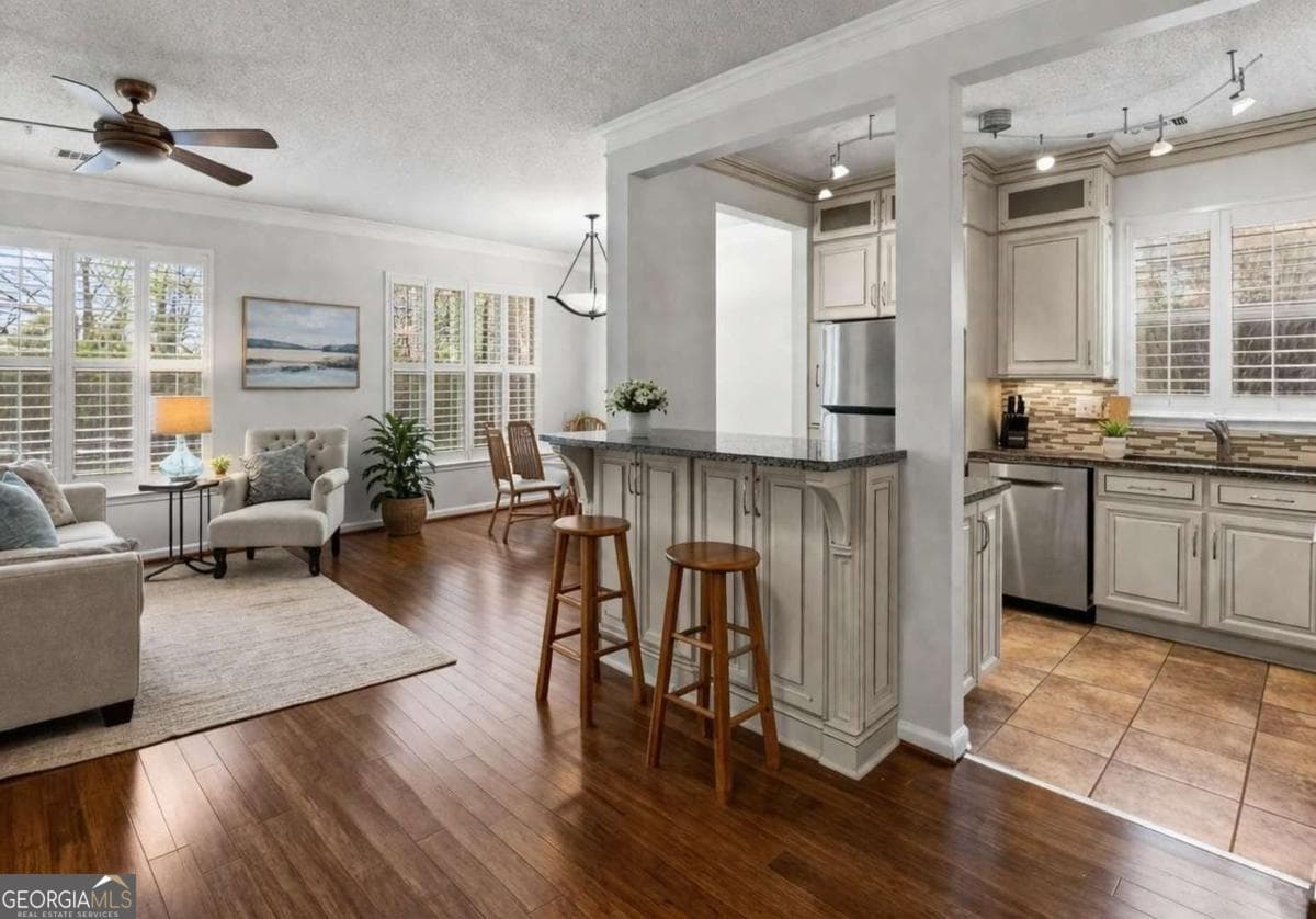 10 Perimeter Summit Ne Blvd 3110 — photo 1