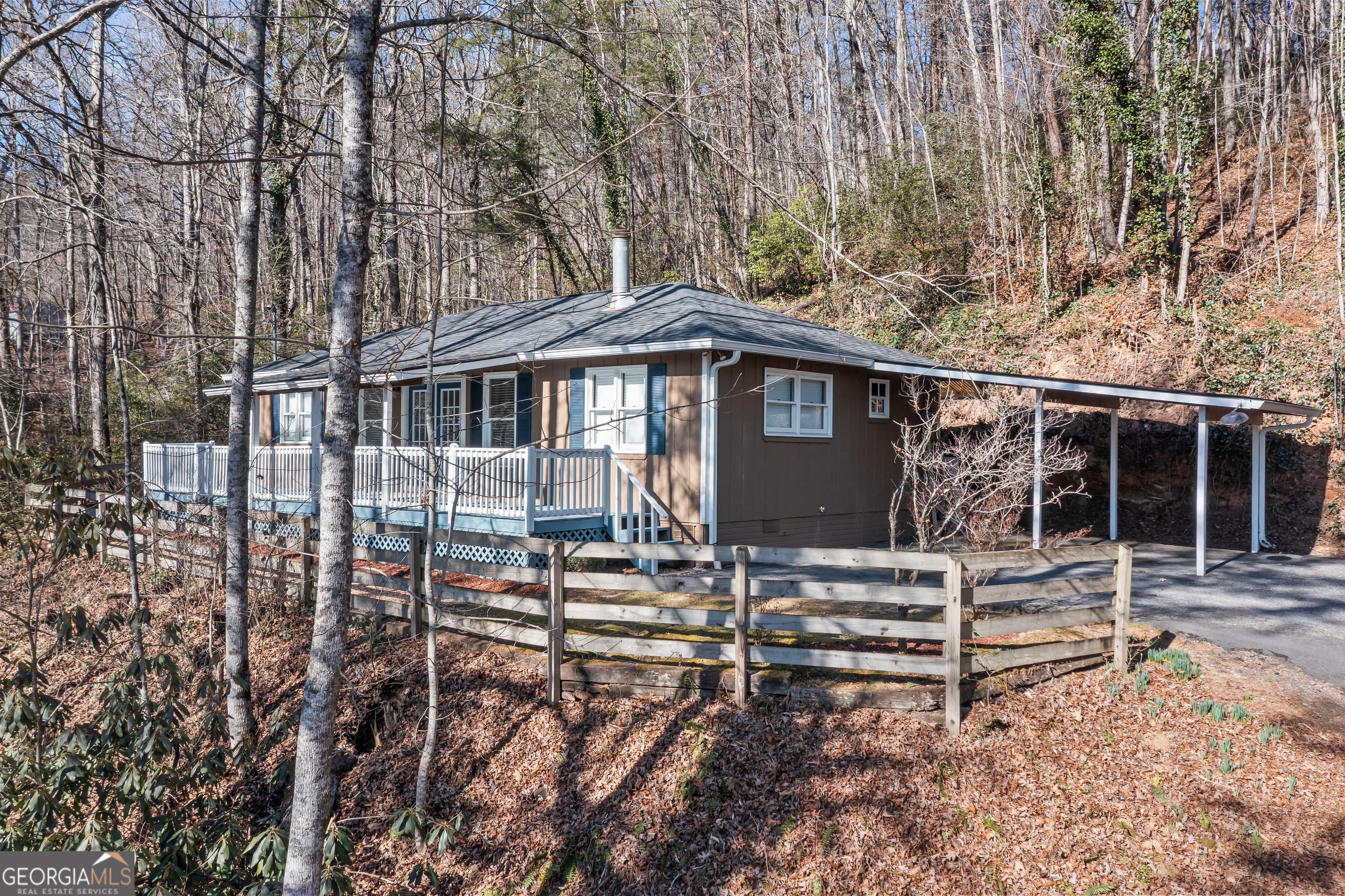 1131 Joe Davis Rd — photo 1