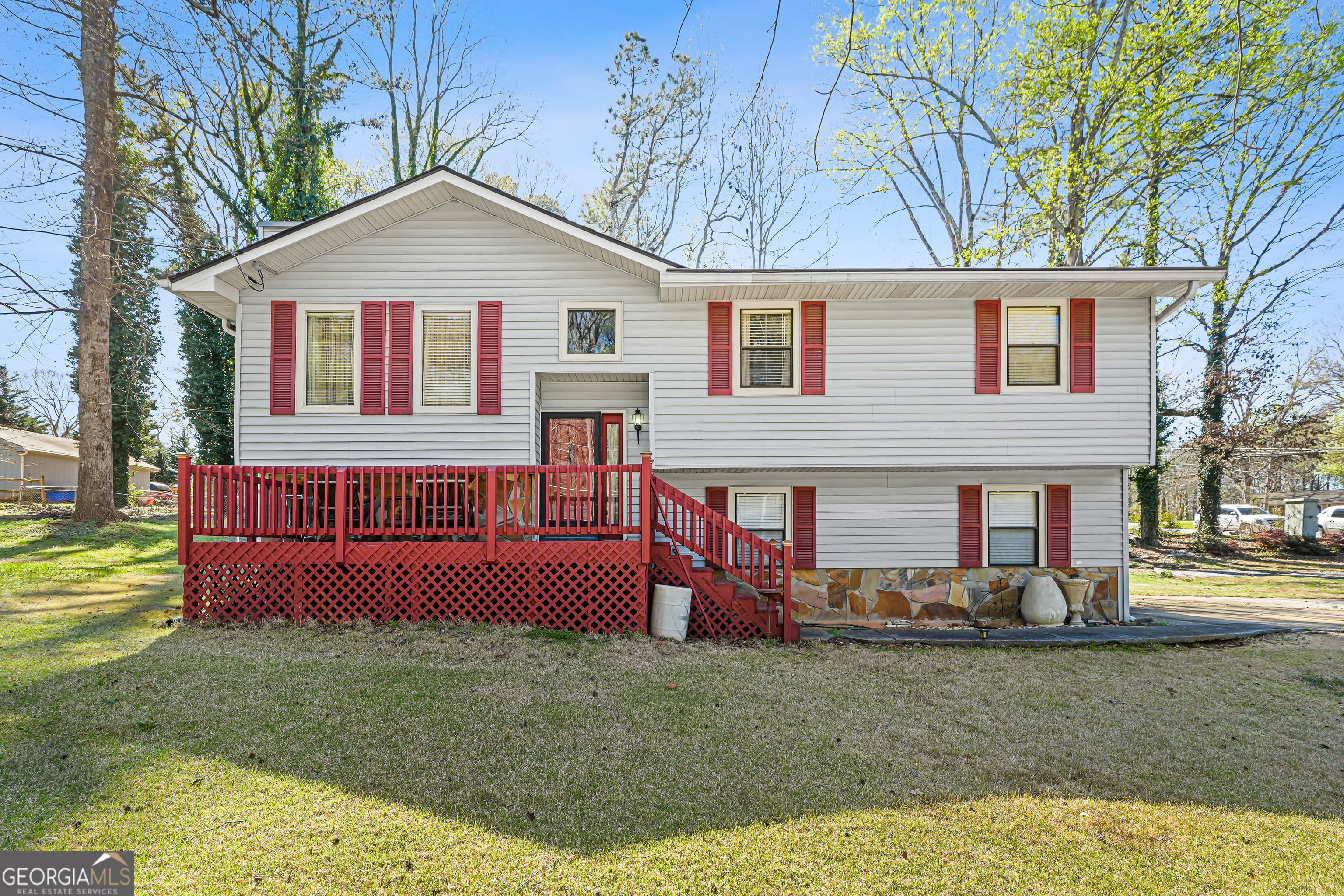 3111 Octavia Ln — photo 2