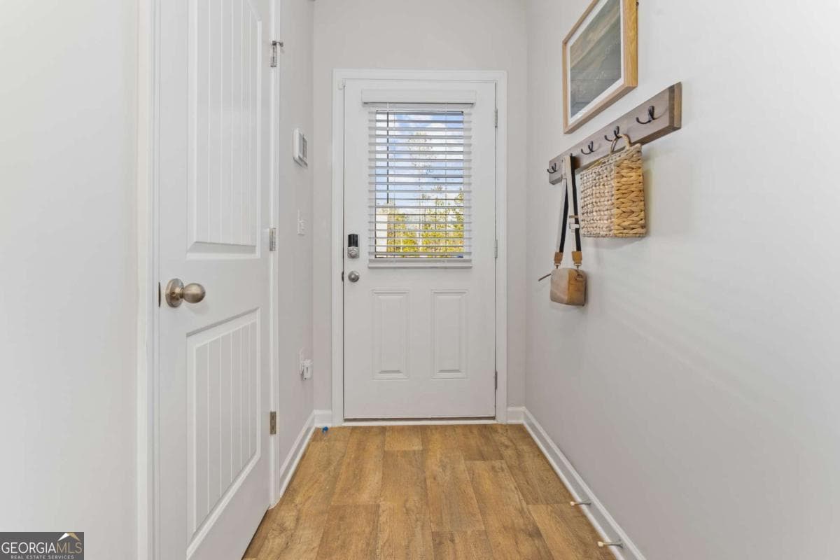 117 Meadowview Dr — photo 2