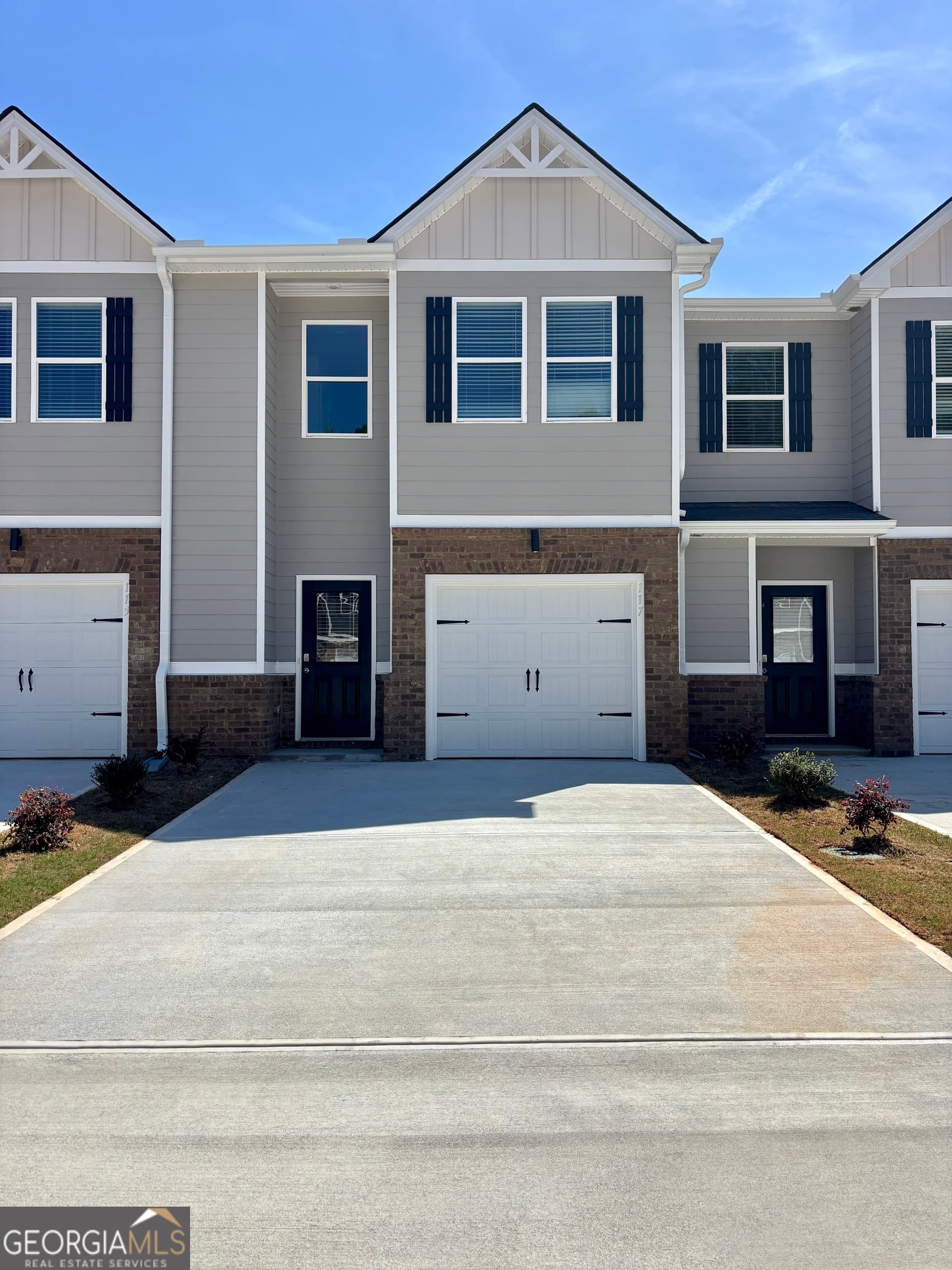 117 Meadowview Dr — photo 1