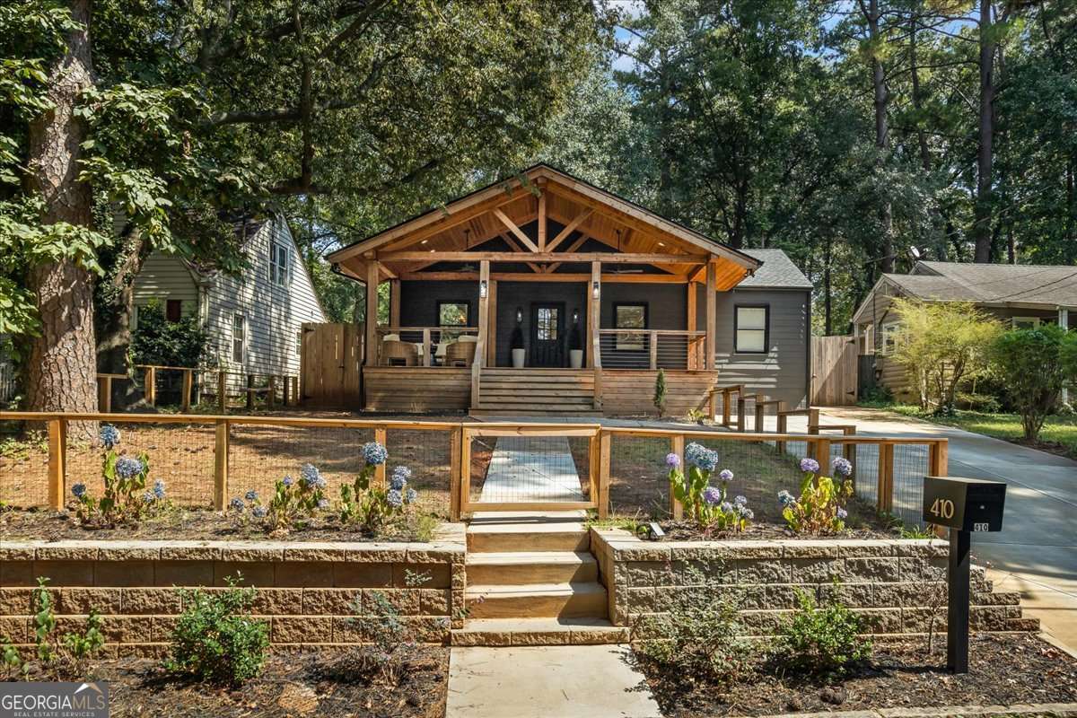 410 Wilkinson Se Dr — photo 1