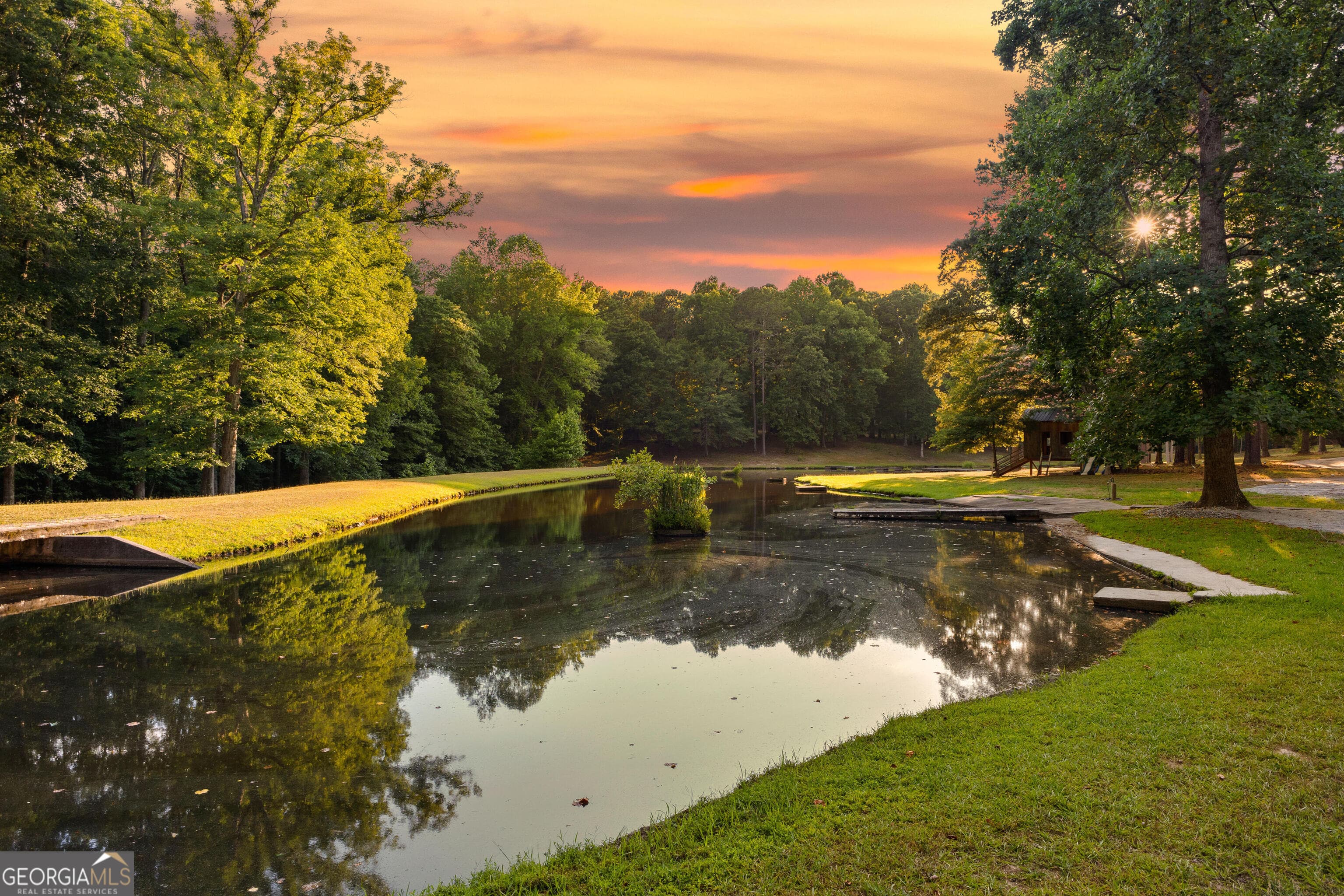 160 Creekwood Ln — photo 2