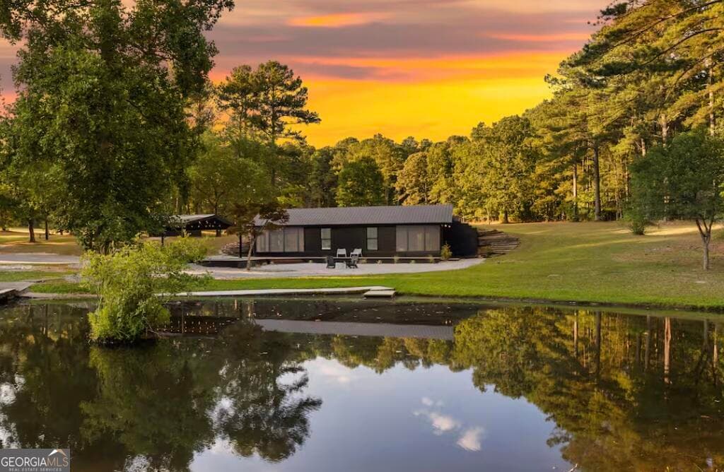 160 Creekwood Ln — photo 1