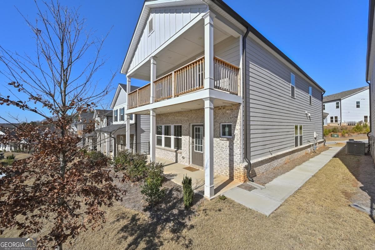 1280 Lyon Way Dr — photo 2