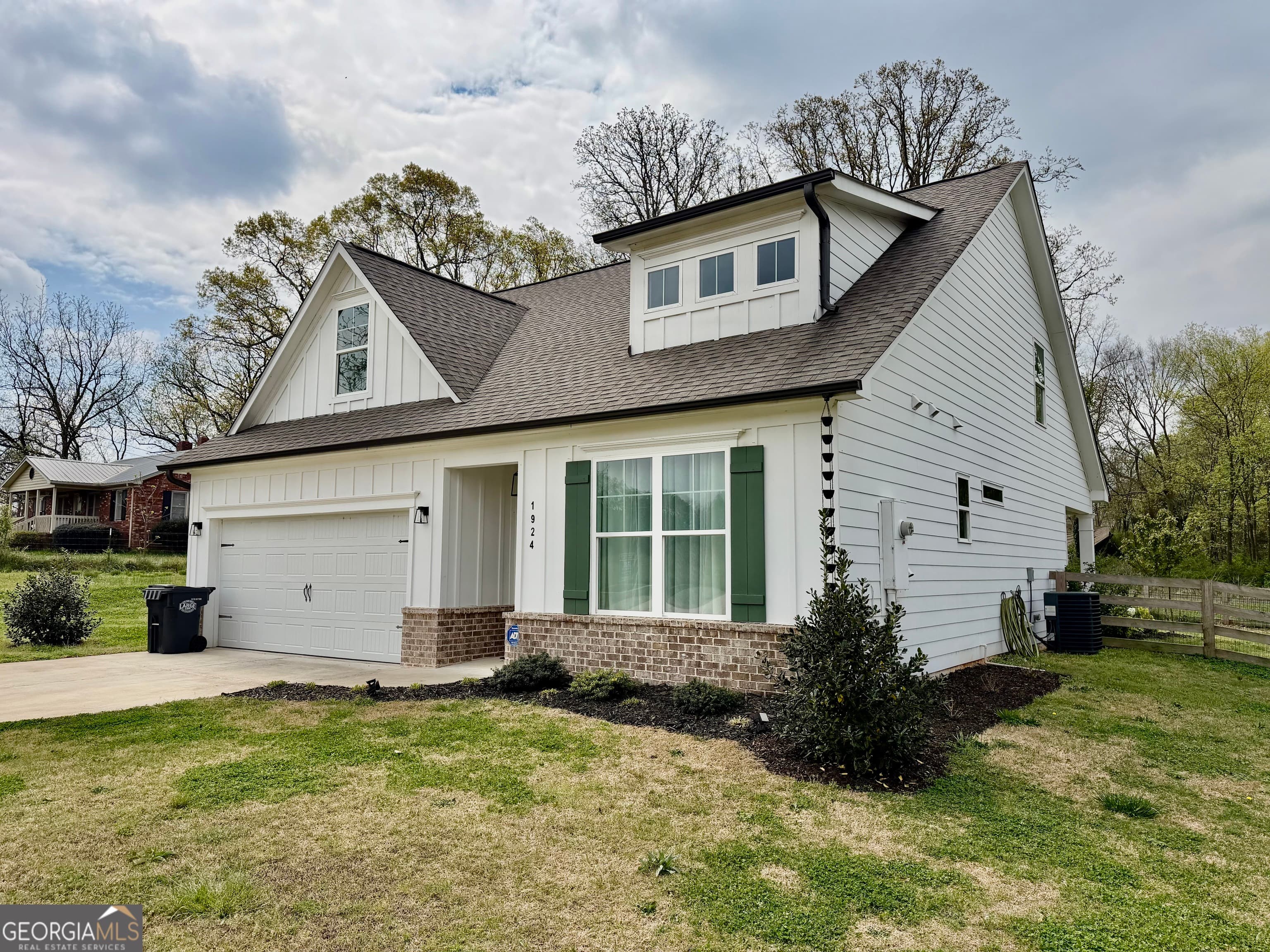 1924 Lou Gurley Rd — photo 1