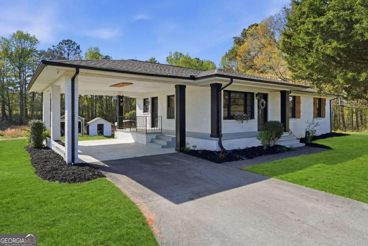 4367 Sardis Rd — photo 2