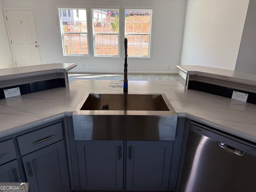 28 Divine Dr — photo 26