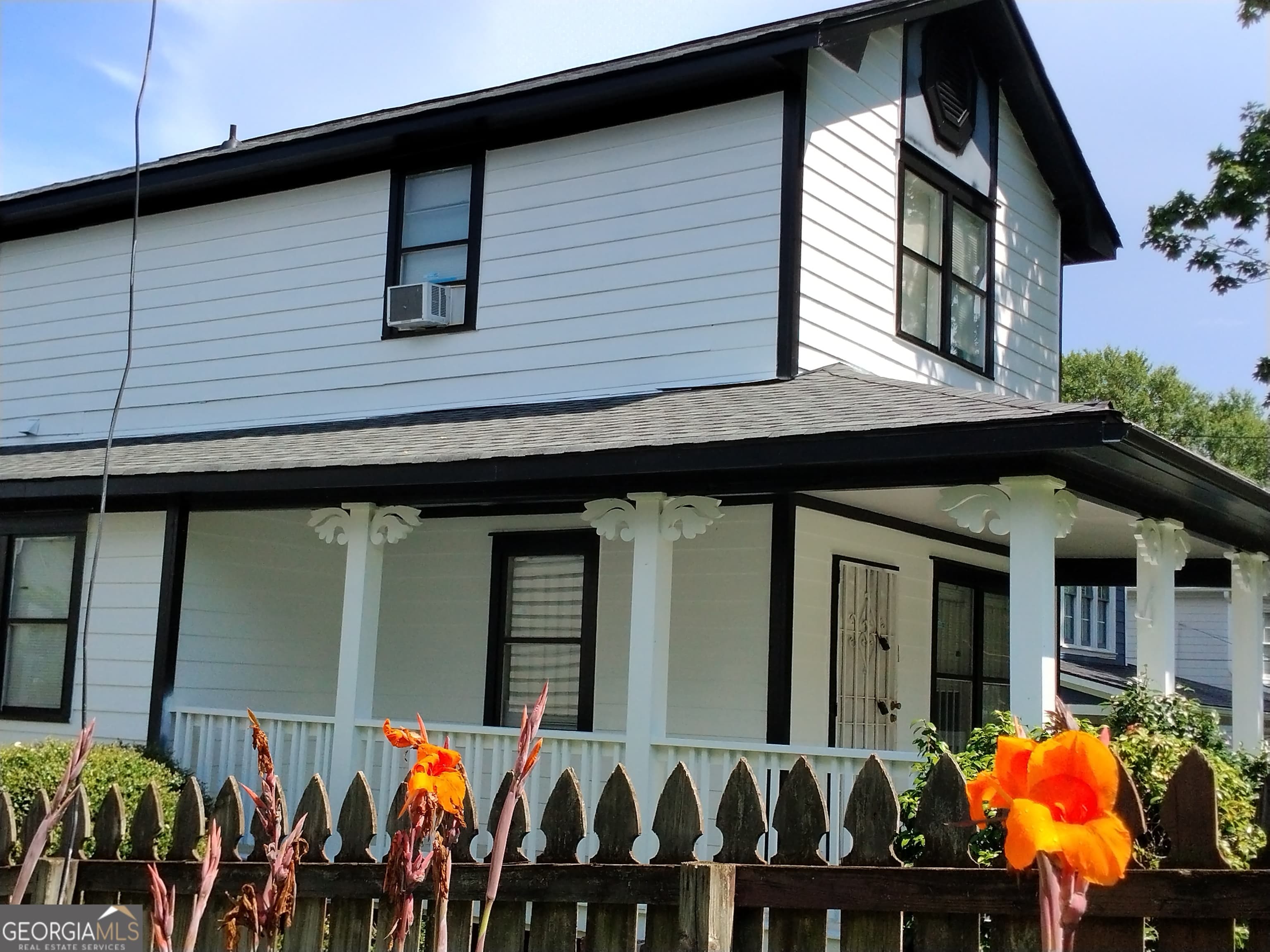 522 Pryor Sw St — photo 1