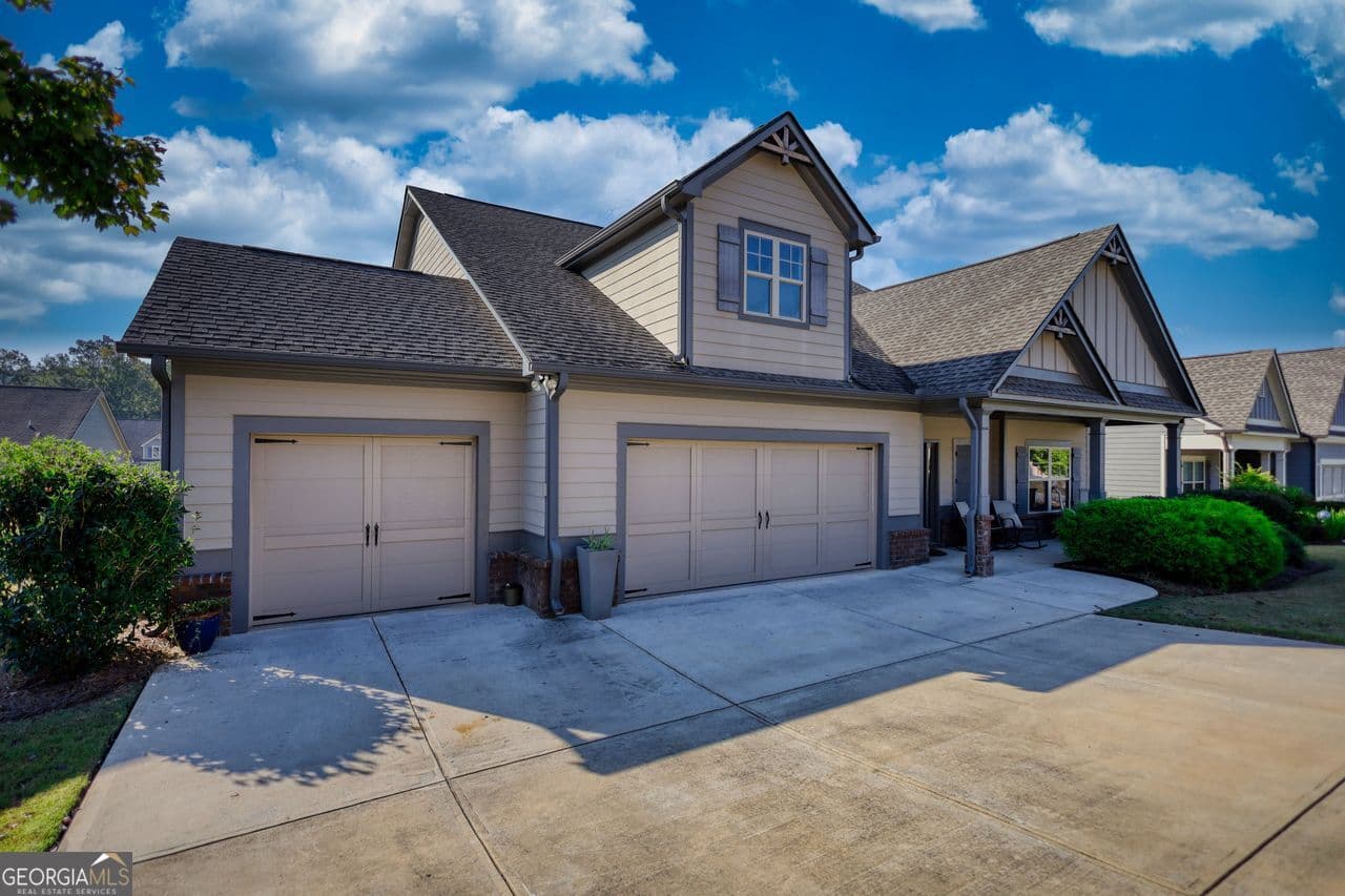 246 Club Dr — photo 2