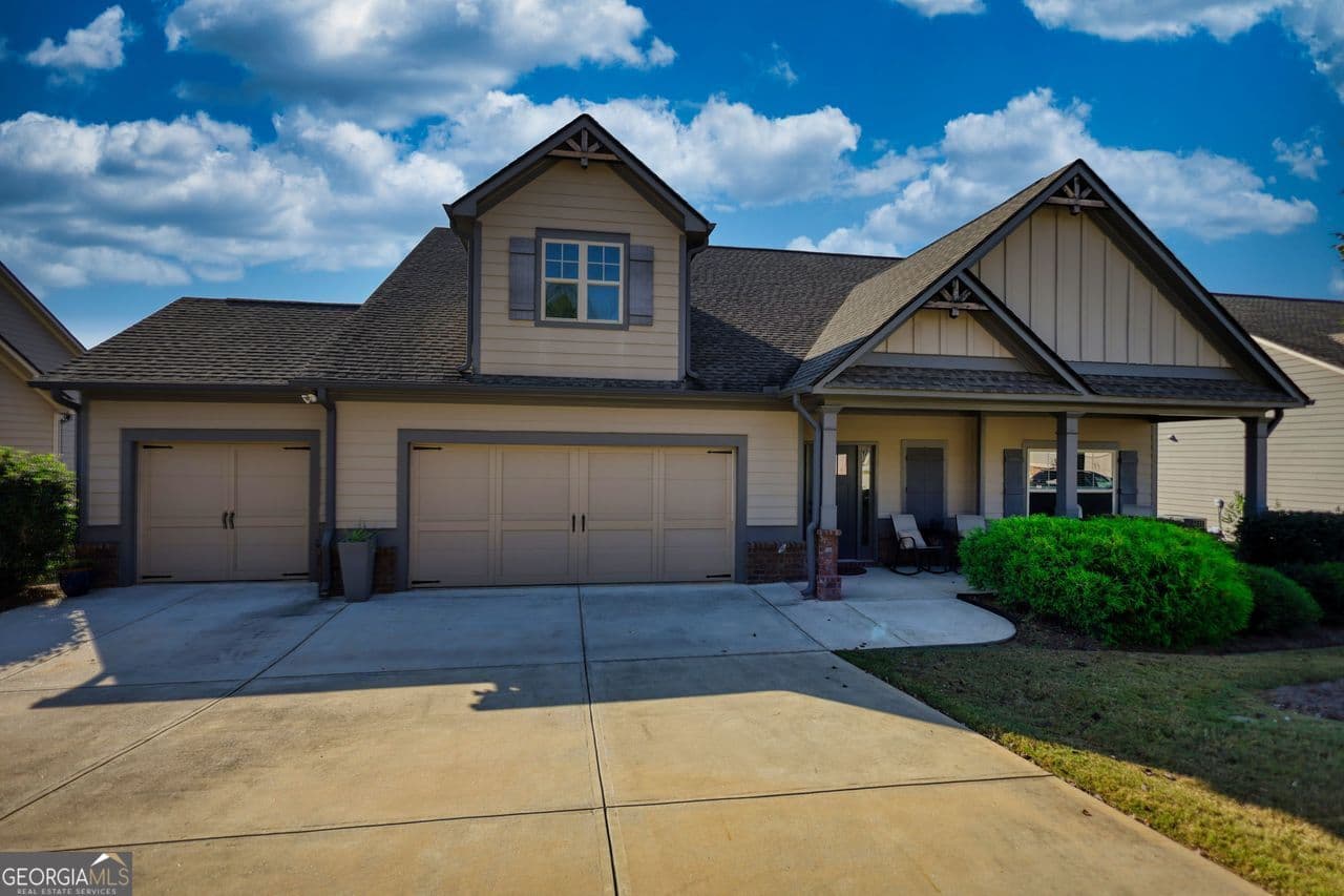 246 Club Dr — photo 1