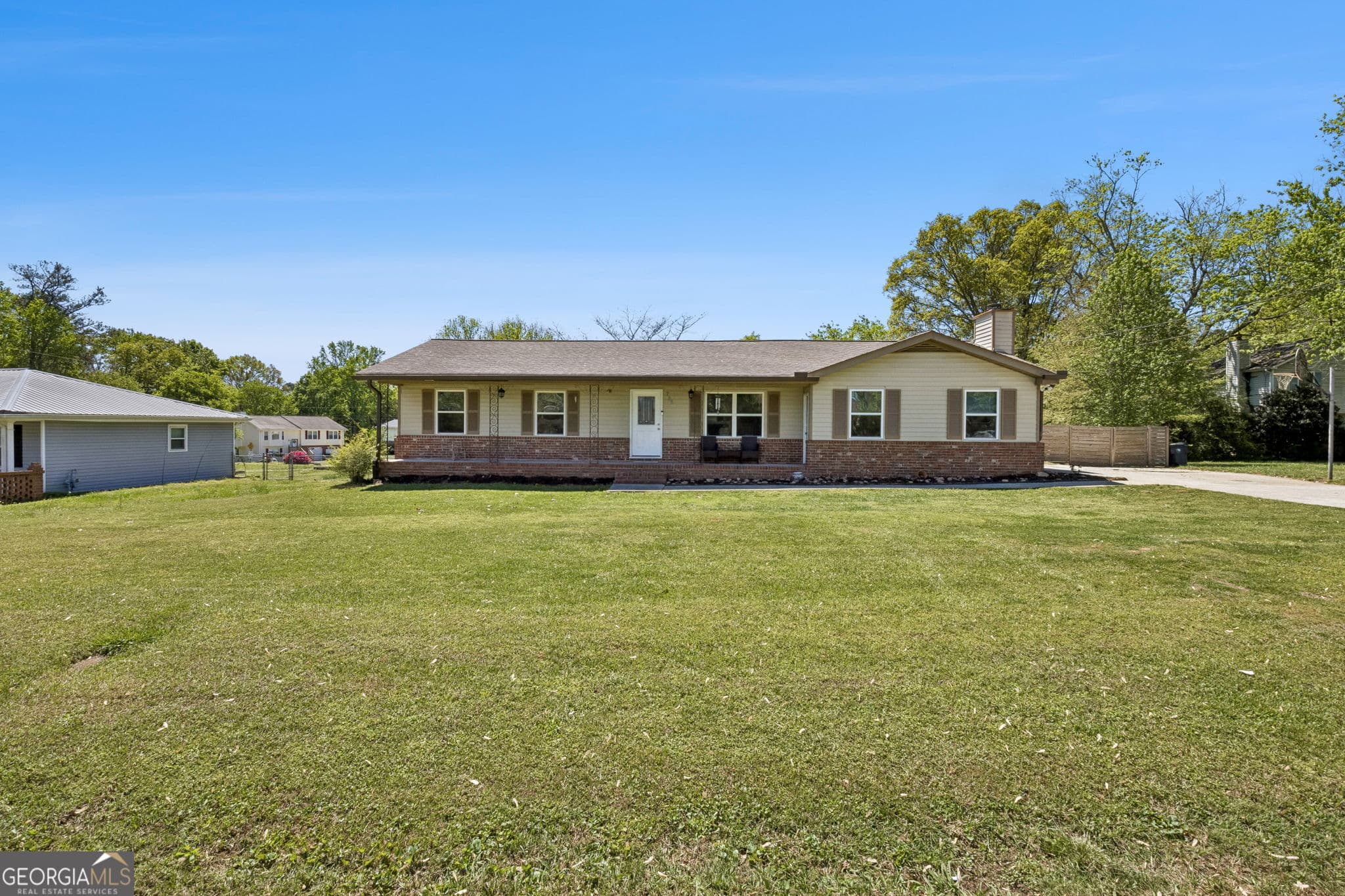 795 Tanner Rd — photo 2