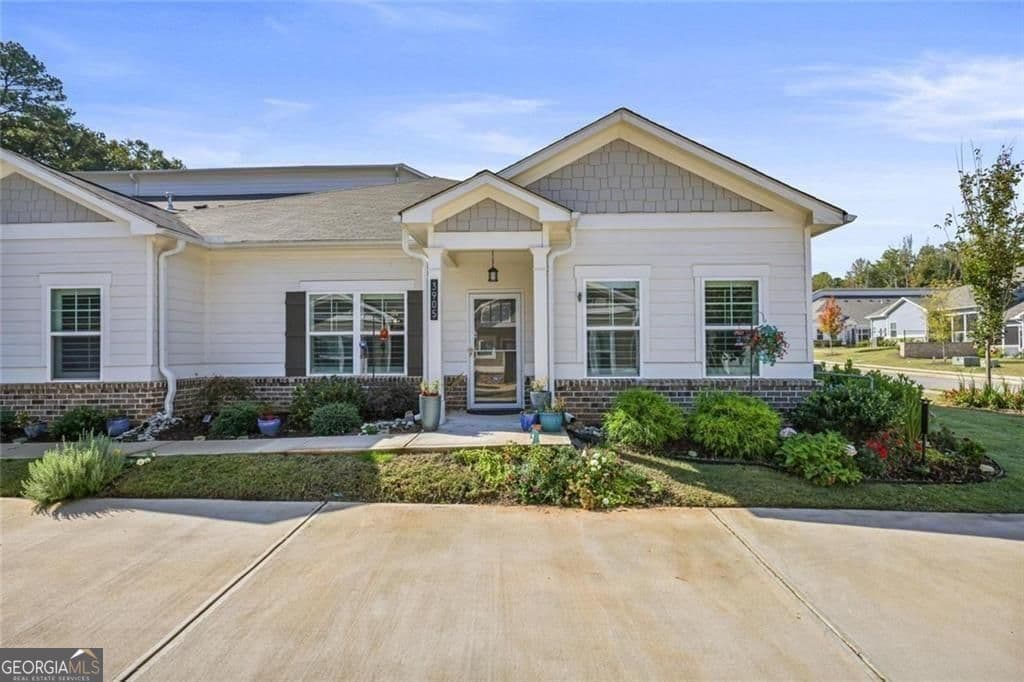 3905 Shelleydale Dr — photo 2