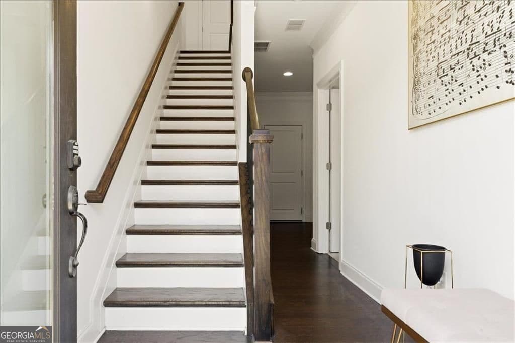 1569 Aldworth Se Pl — photo 2