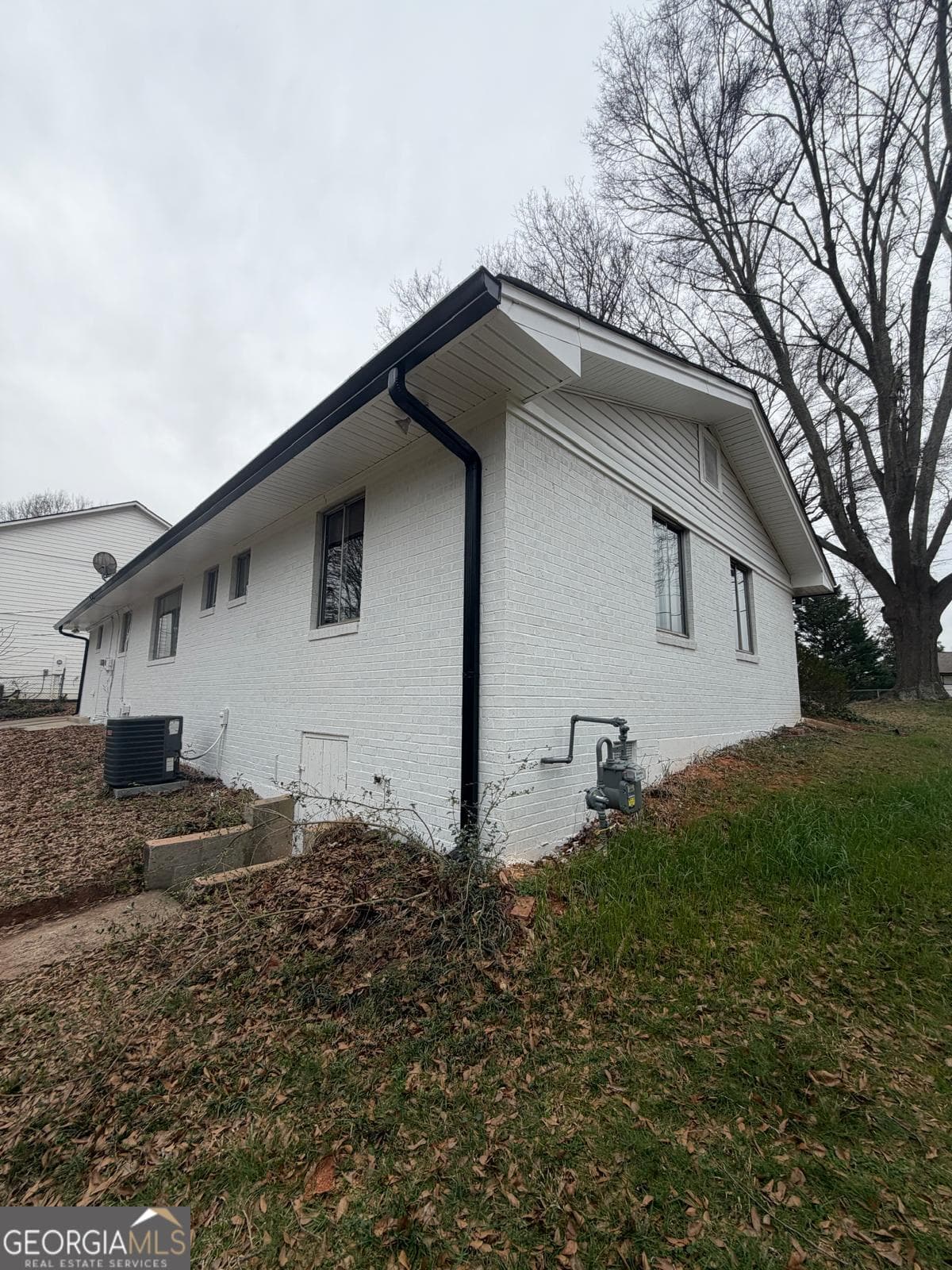 235 Tower Heights Rd — photo 3