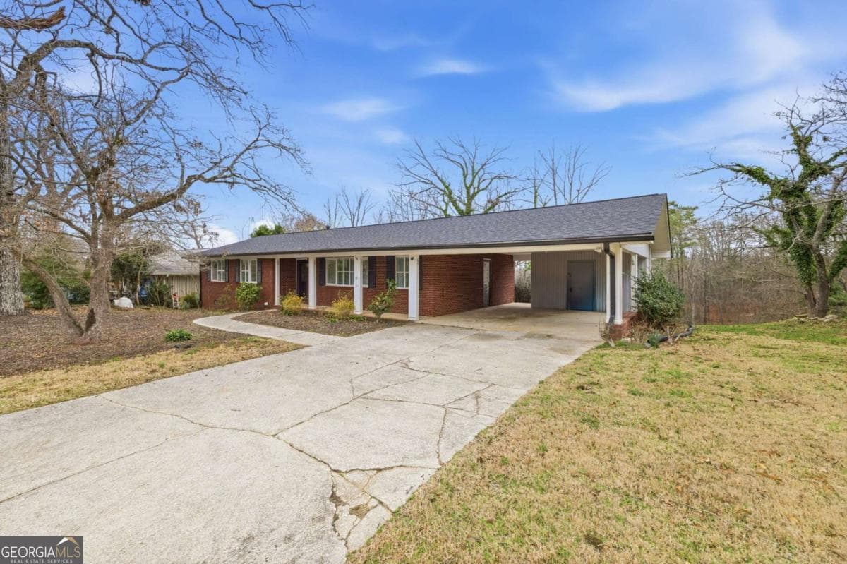 2160 Riverside Dr — photo 2