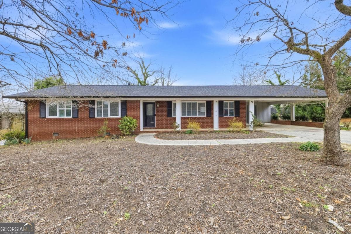 2160 Riverside Dr — photo 1