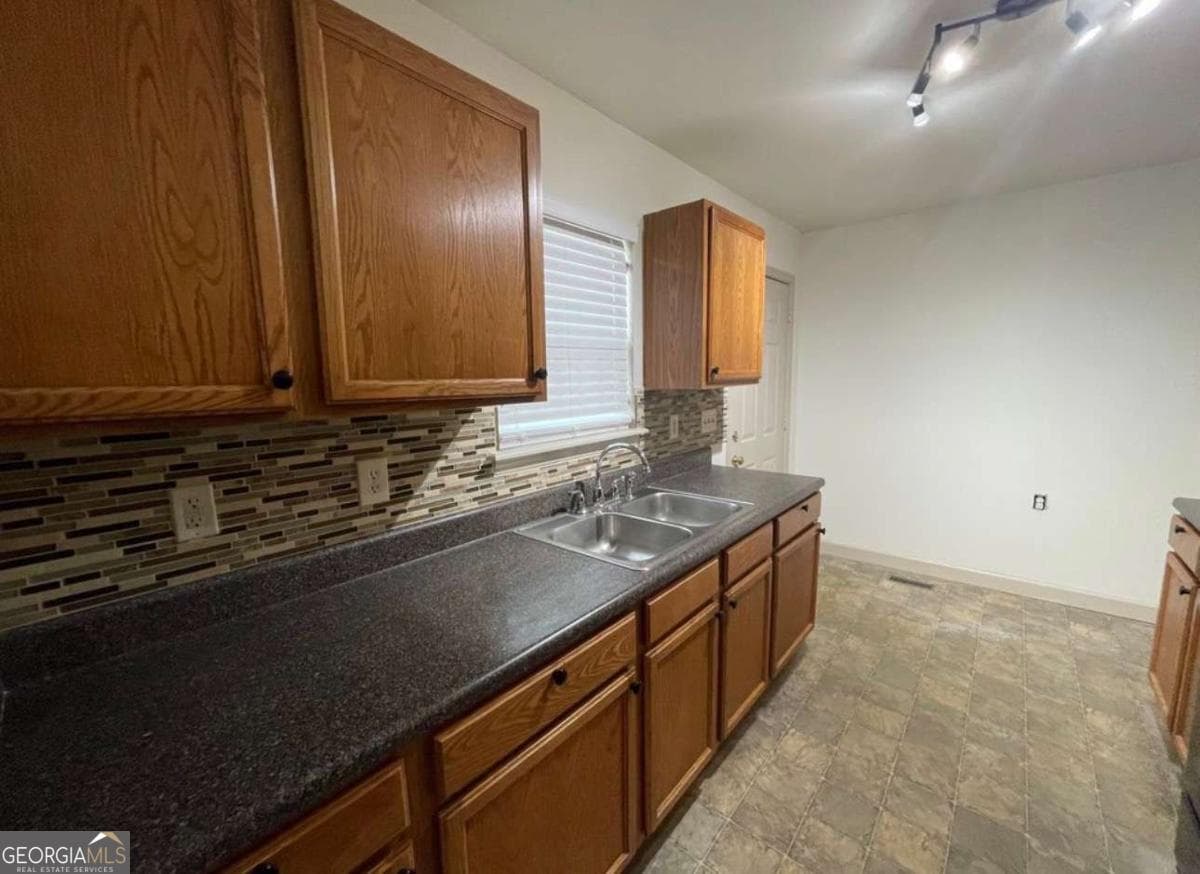 950 Smith Sw St — photo 12