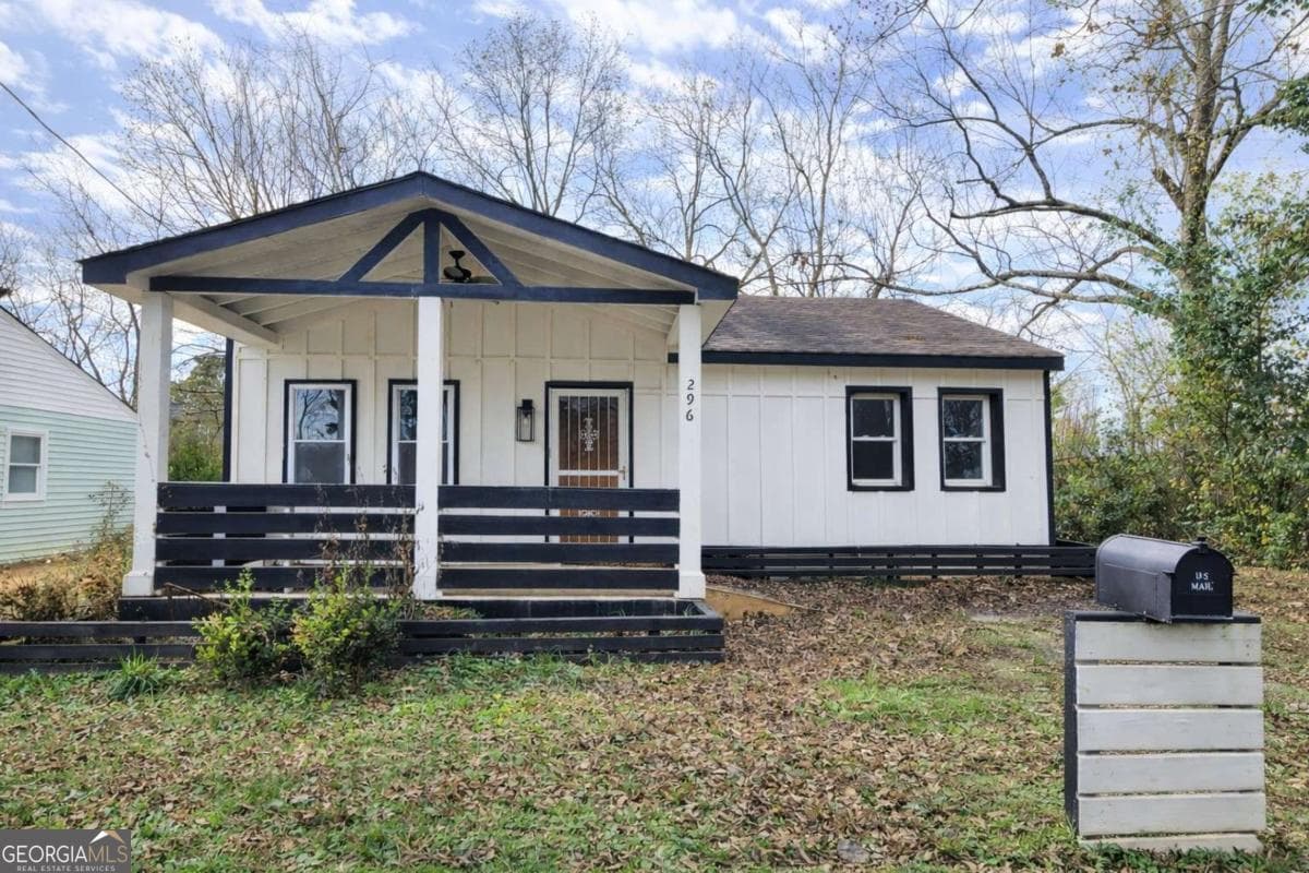 296 Thornton Sw St — photo 2