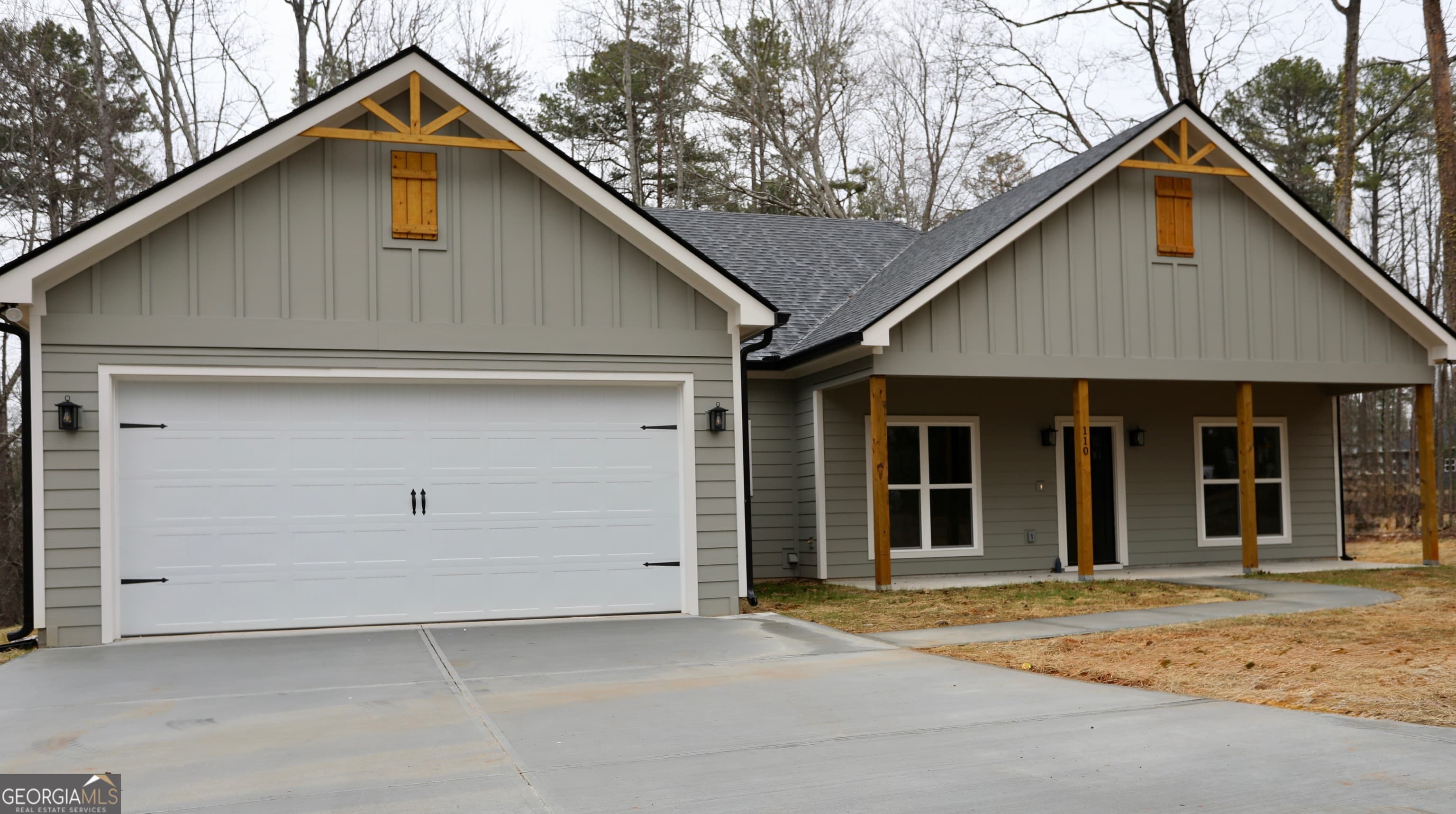 110 Kings Crossing Dr — photo 2