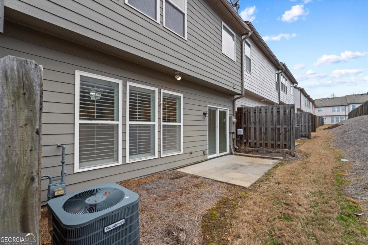 4913 Berkeley Oak Circle — photo 45