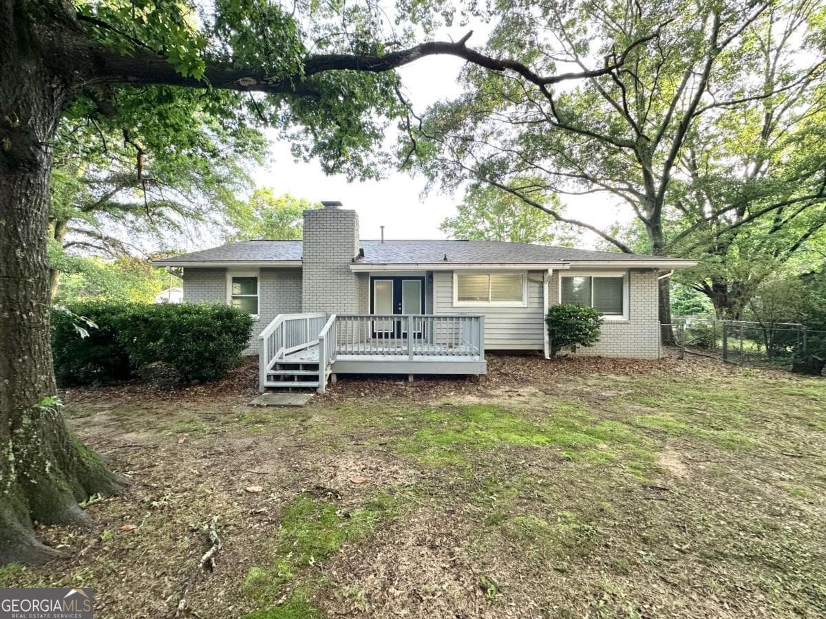 1918 Leigh Sw Dr — photo 1