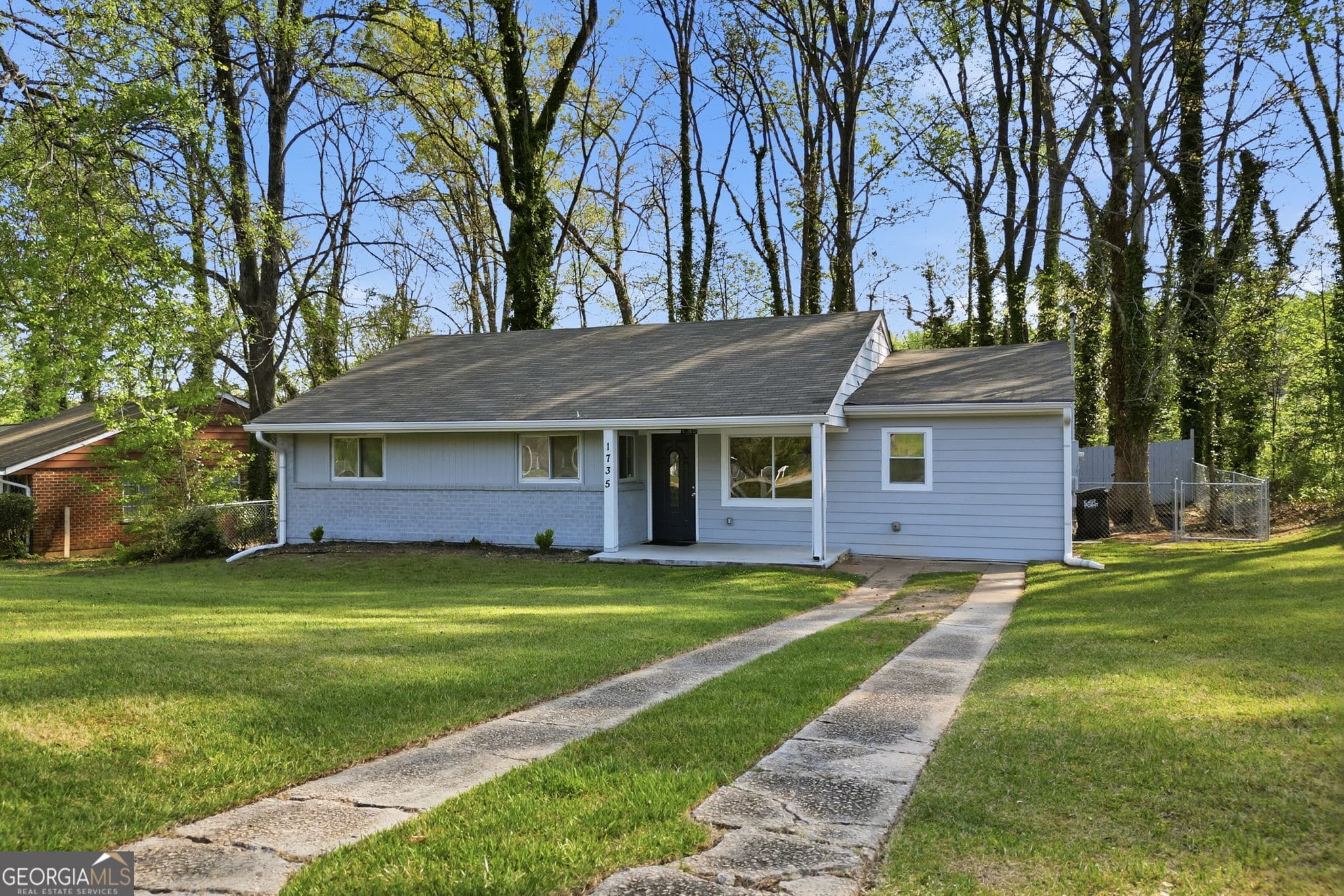 1735 Carter Circle — photo 2