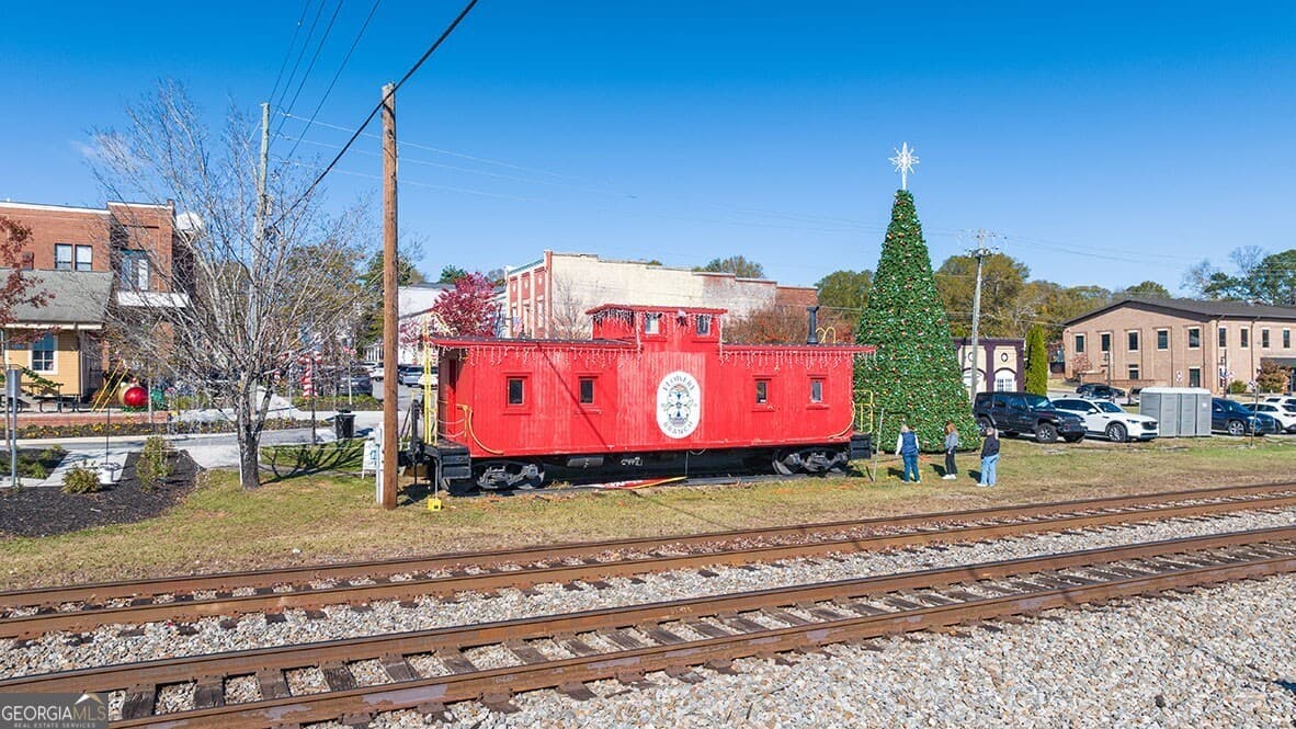 6660 Parsons St — photo 43