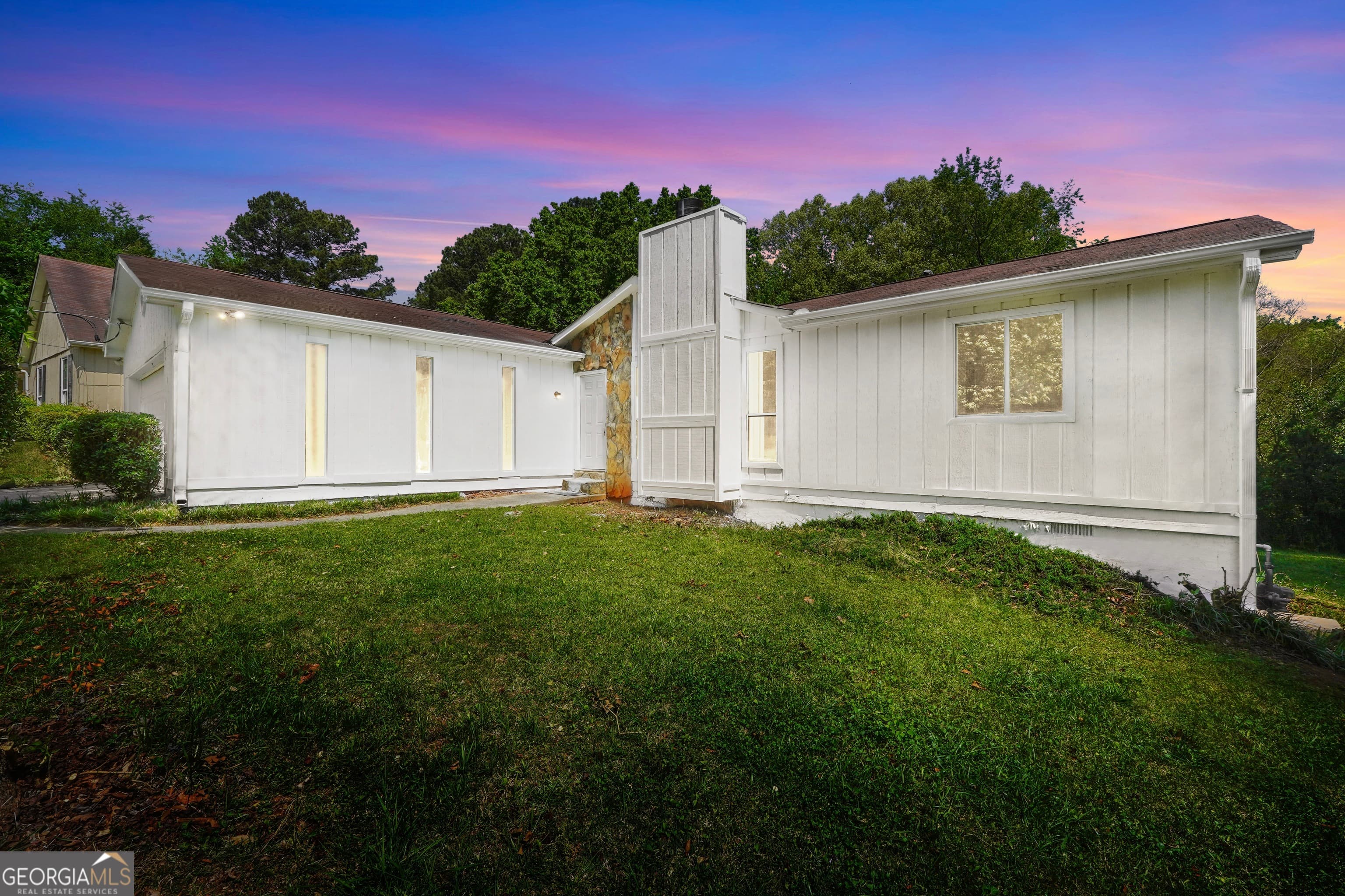 1937 Young Rd — photo 1