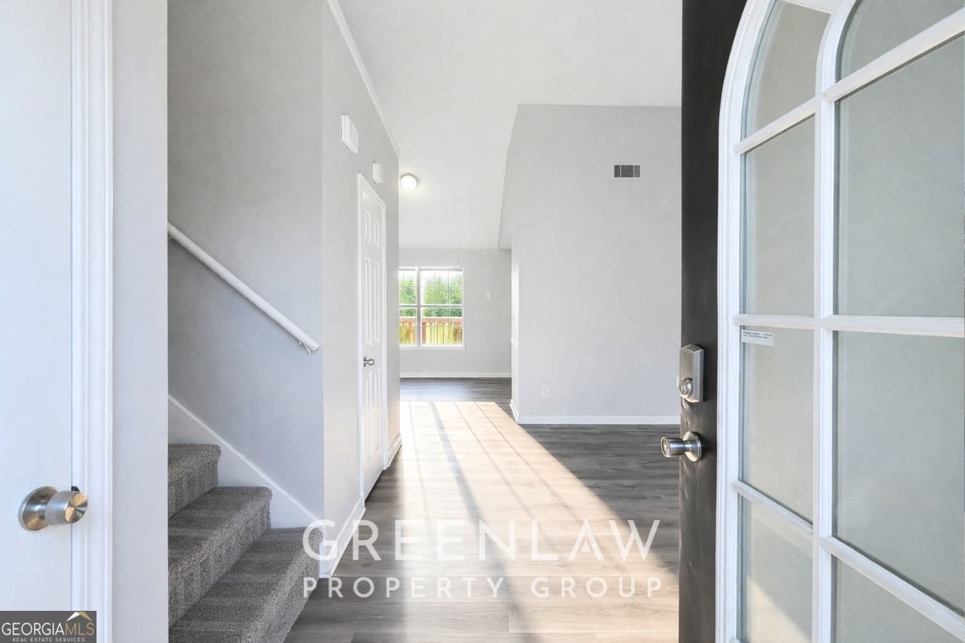 5521 Sapphire Circle — photo 2