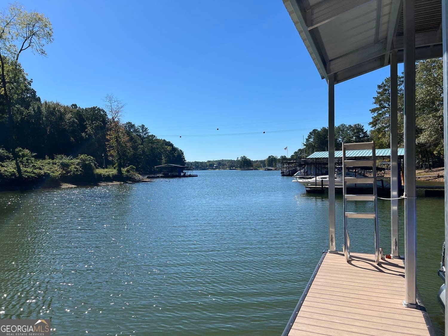 1056 Overlook Dr — photo 1