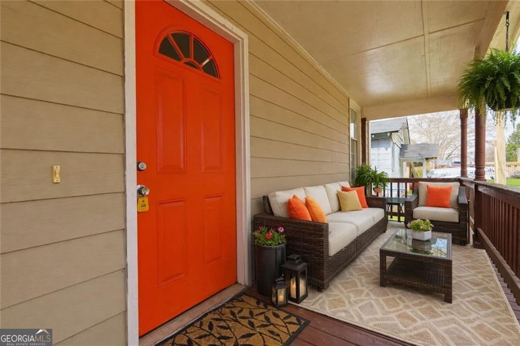 951 Violet Se St — photo 2