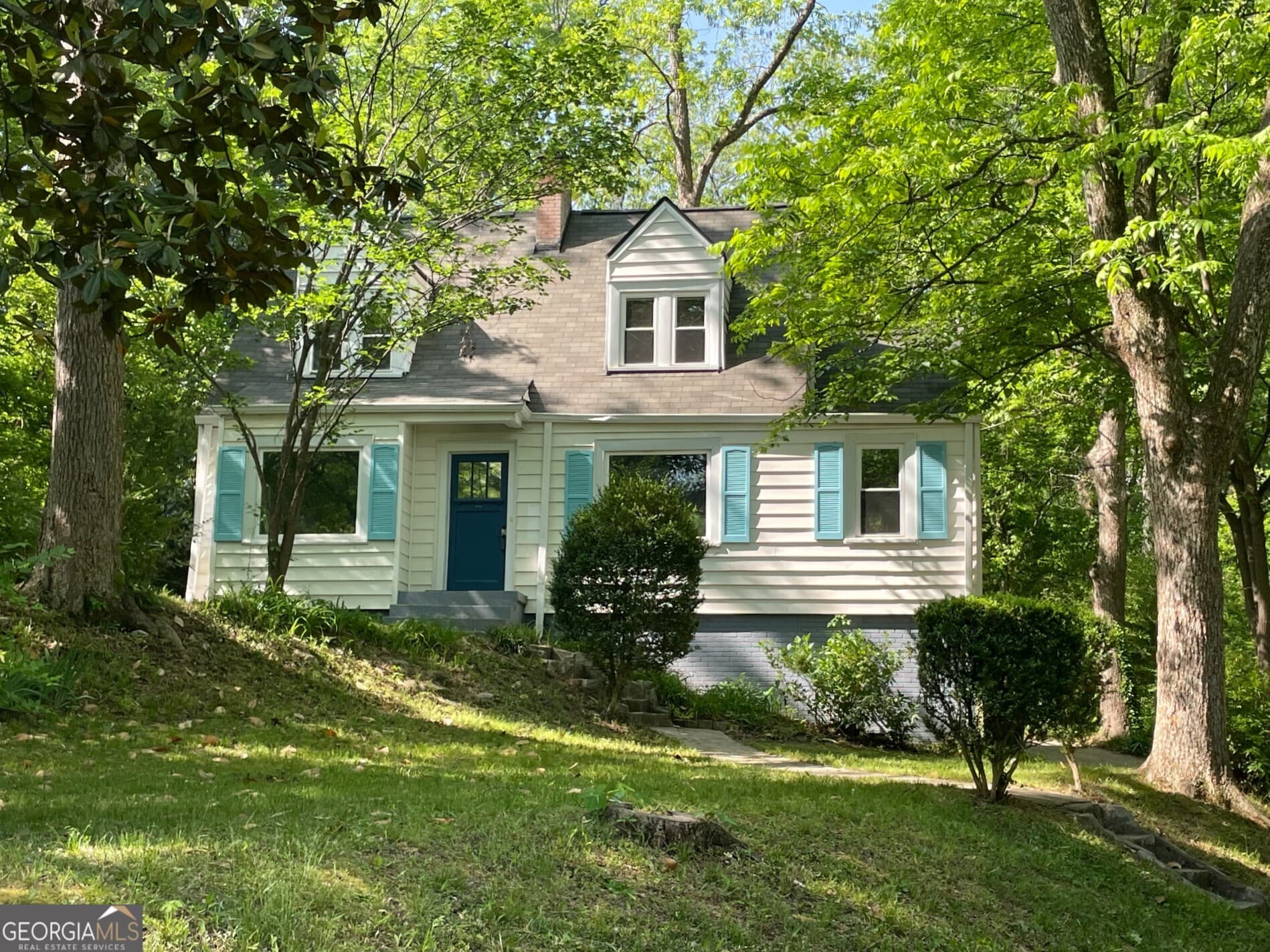 3537 W Hill St — photo 1