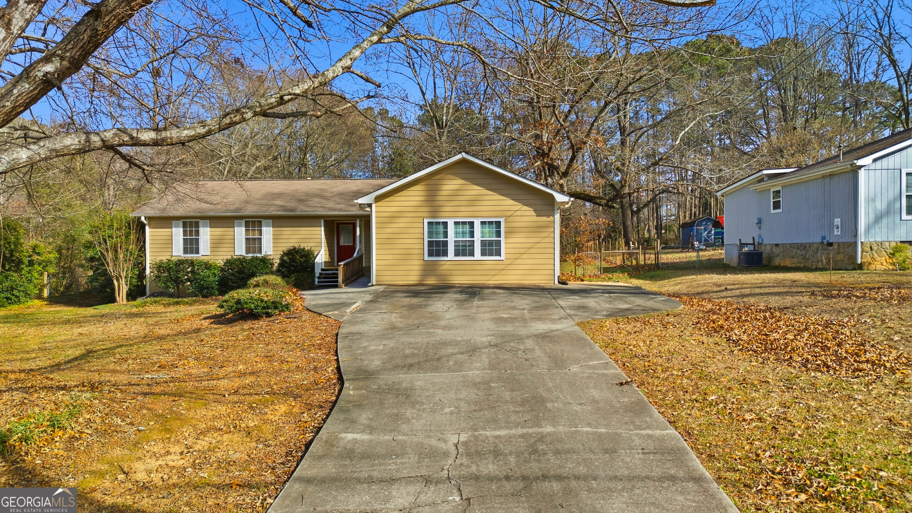 160 Wellington Dr — photo 1