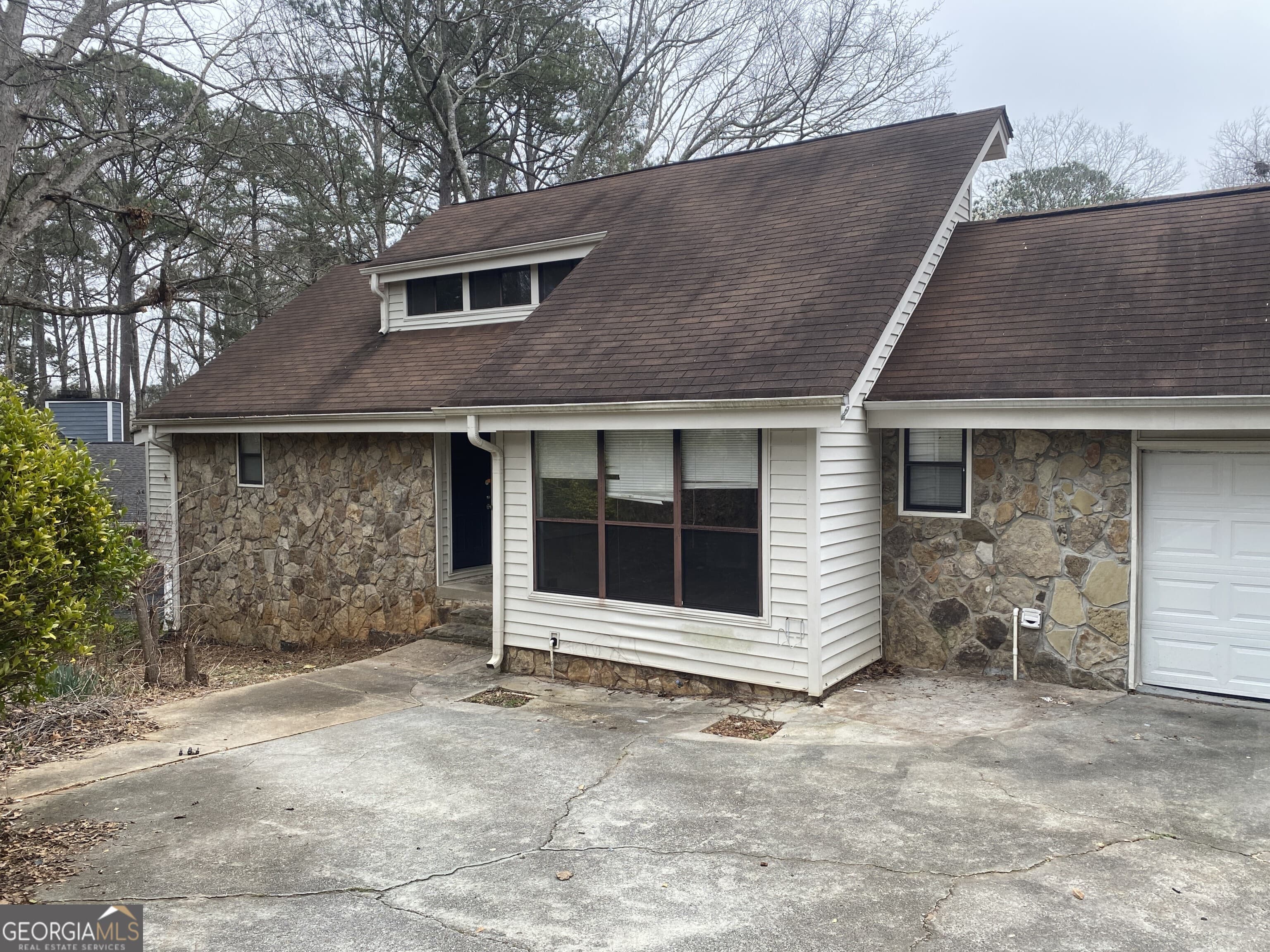 3958 Cotswold Sw Dr — photo 1