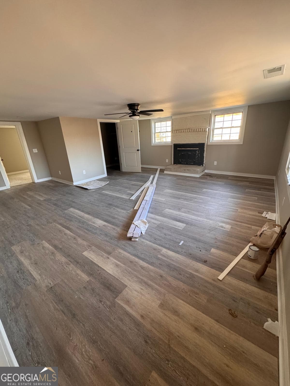 9 E Magnolia Dr — photo 2