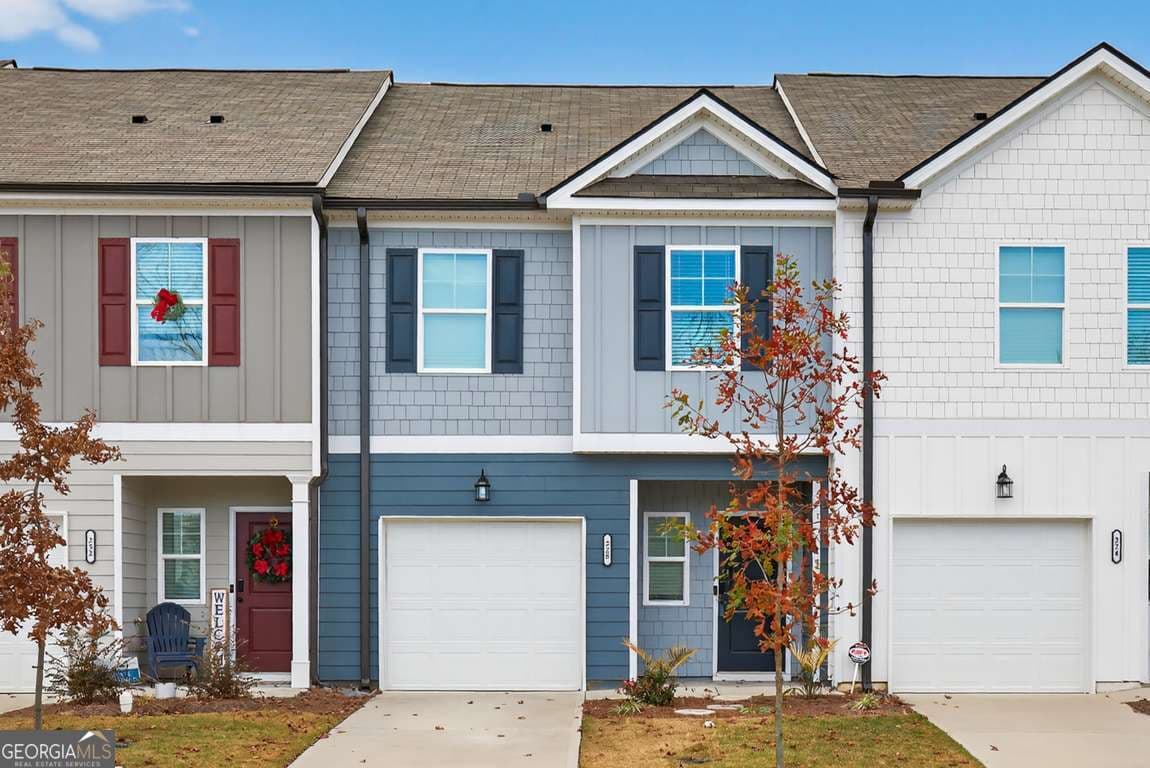 228 Buckingham Ln — photo 2