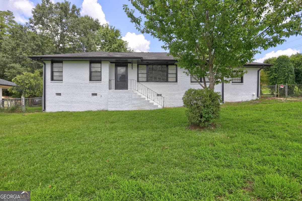 970 Oglethorpe Ave — photo 2