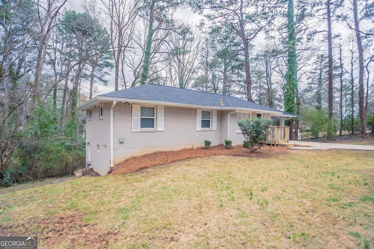 3651 Tulip Dr — photo 2