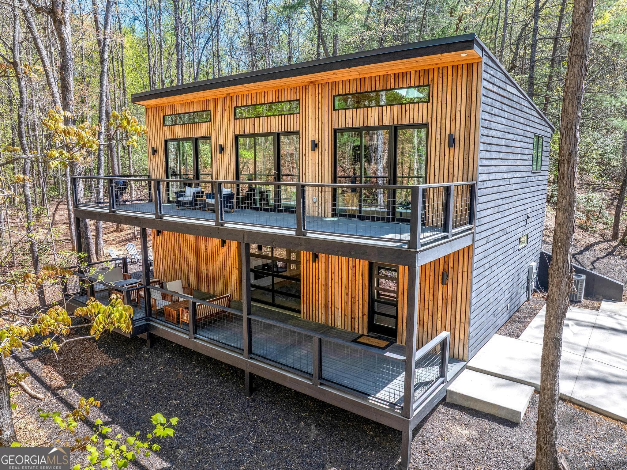 150 Clarice Ln — photo 1