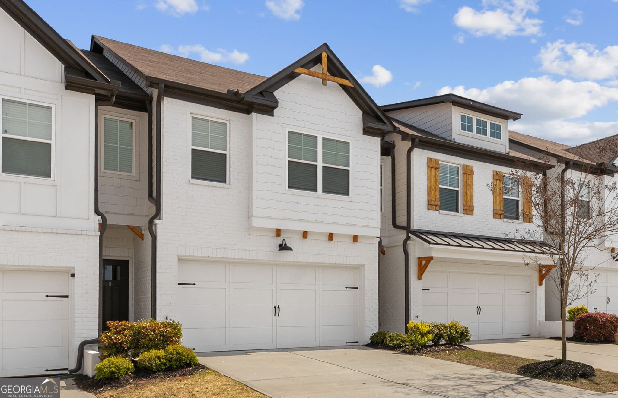 10 Cannondale Dr — photo 1